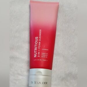 Estee Lauder Red Cleanser & Exfoliant